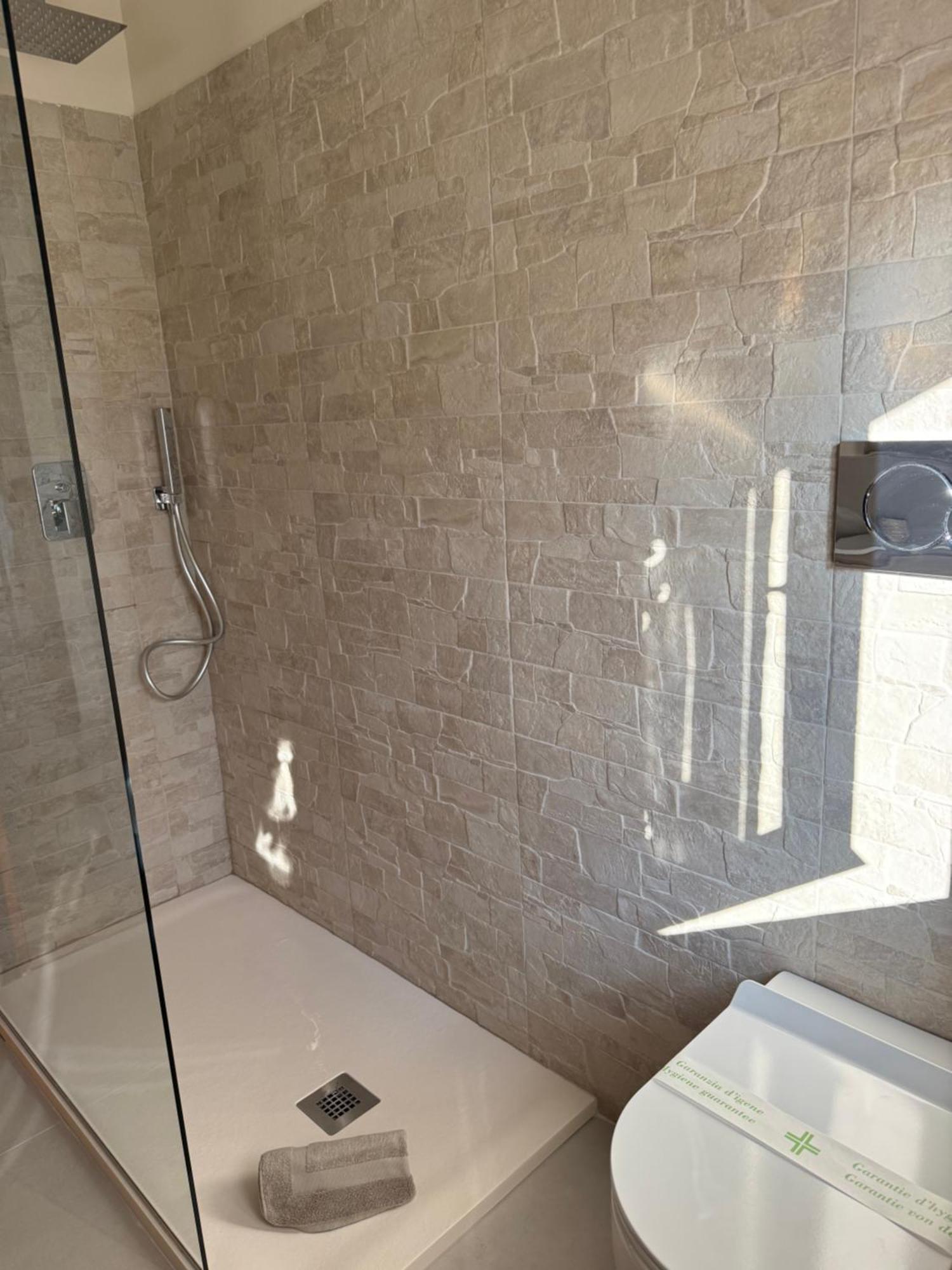 B&B Villa Mirella Casnate con Bernate Kültér fotó
