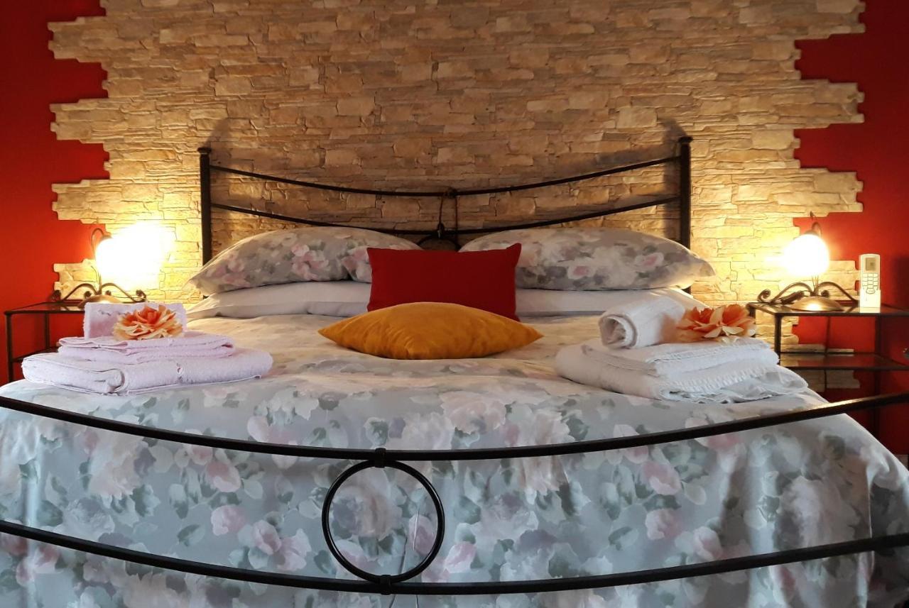 B&B Villa Mirella Casnate con Bernate Kültér fotó