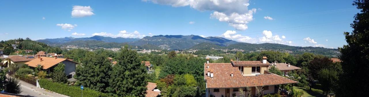 B&B Villa Mirella Casnate con Bernate Kültér fotó